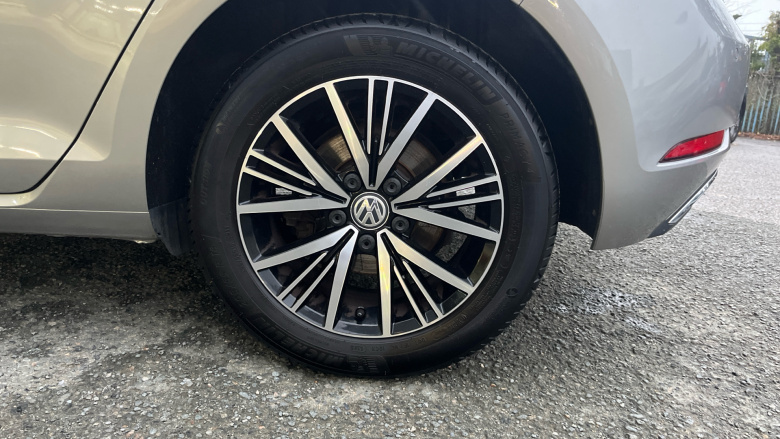 Volkswagen Golf 1.4 TSI SE 5dr Petrol Hatchback